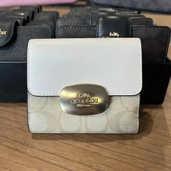 COACH ELIZA SMALL WALLET IN SIGNATURE CANVAS CP255 IMDQC - Picture 1 of 7